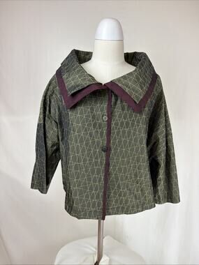 NWT Luukaa "Dream" Green & Maroon Cropped Jacket Size LARGE #0694B